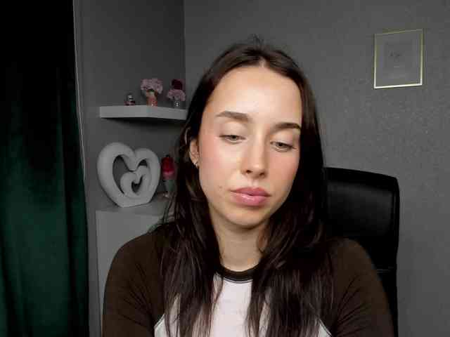 adeleLive webcam