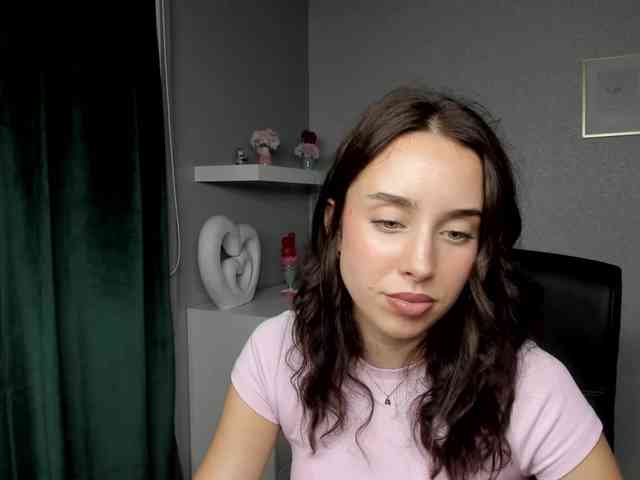 adeleLive webcam