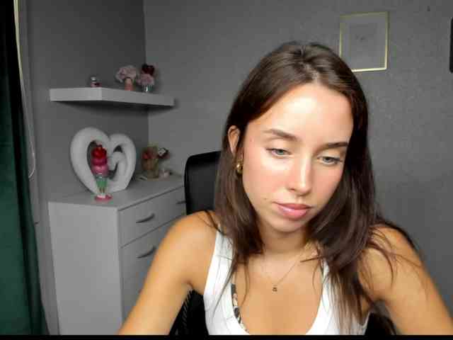adeleLive webcam