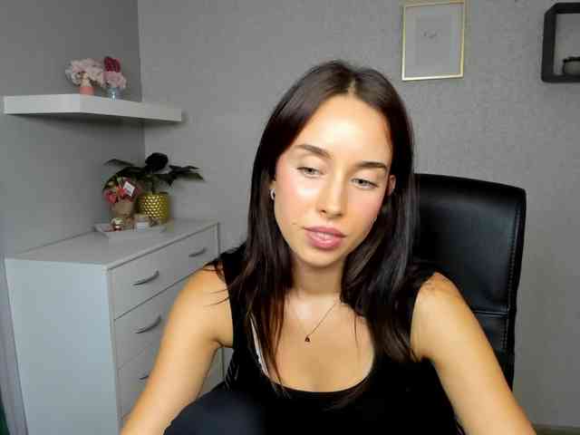 adeleLive webcam