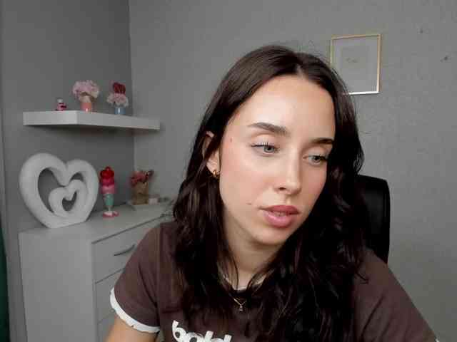 adeleLive webcam