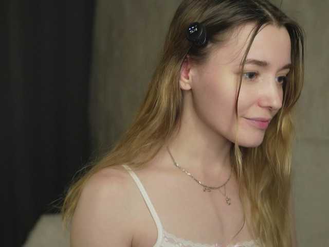 sweetari live cam on BongaCams