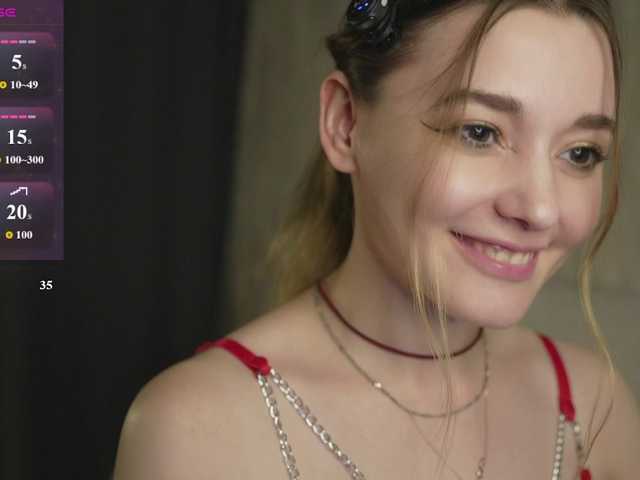 sweetari live cam on BongaCams
