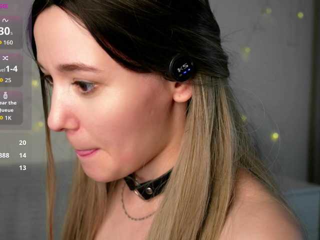 sweetari live cam on BongaCams