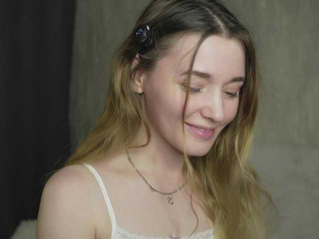 sweetari live cam on BongaCams
