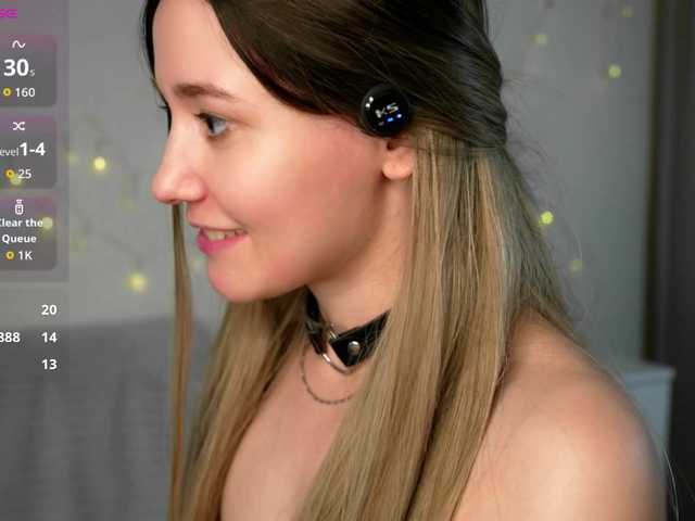 sweetari live cam on BongaCams