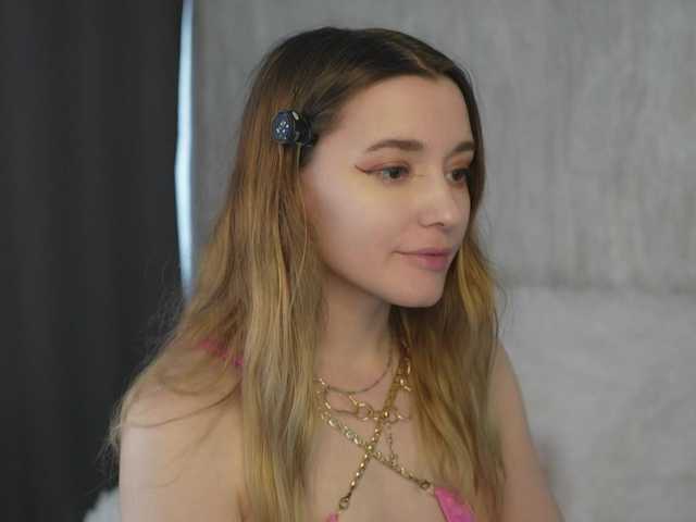 sweetari live cam on BongaCams