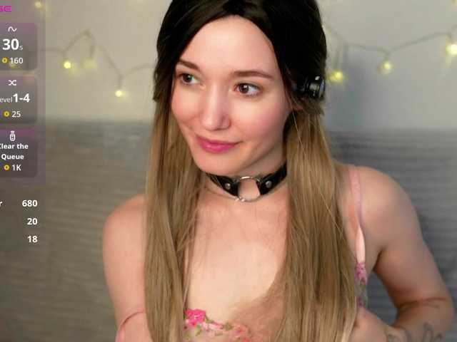 sweetari live cam on BongaCams