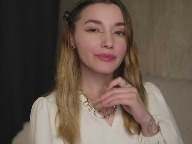 sweetari live cam on BongaCams