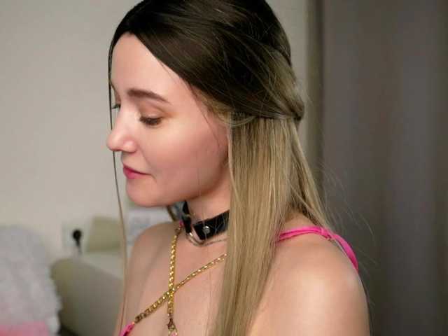 sweetari live cam on BongaCams