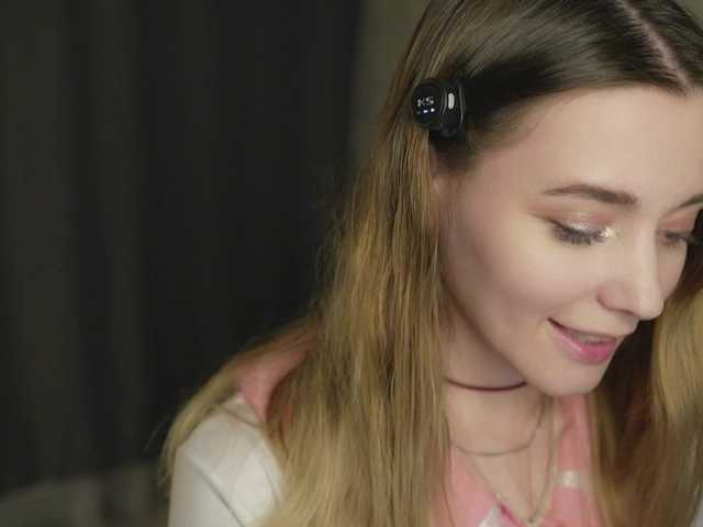 sweetari live cam on BongaCams
