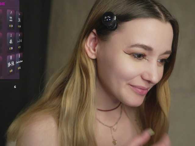 sweetari live cam on BongaCams