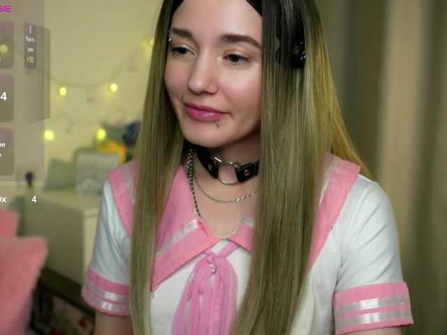 sweetari live cam on BongaCams