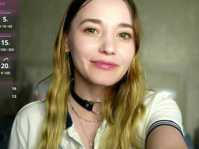 le modèle sweetari est en webcam porno dans un show sur le site bongacams, il possède les tags suivants: White/Caucasian,Blonde,Shaved