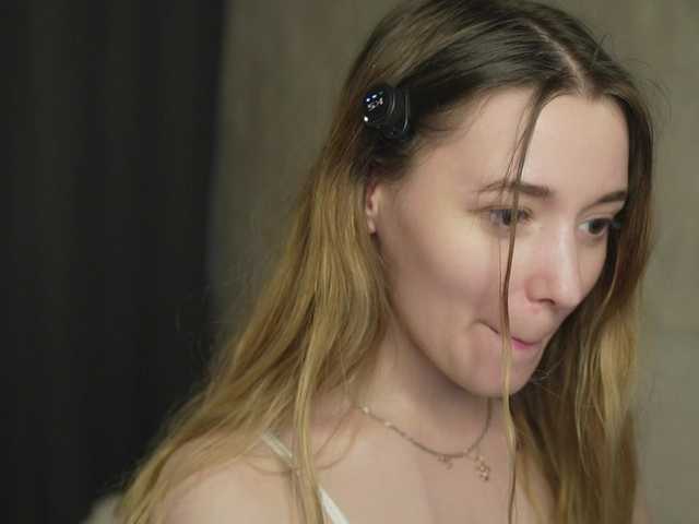 sweetari live cam on BongaCams