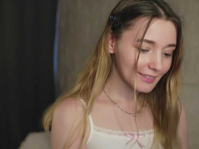 sweetari live cam on BongaCams