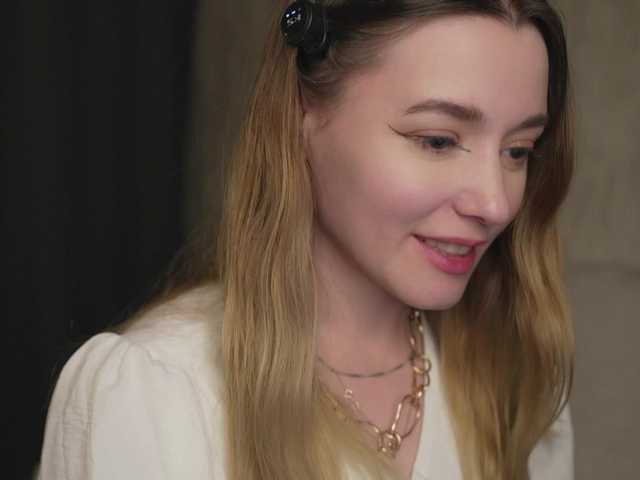 sweetari live cam on BongaCams