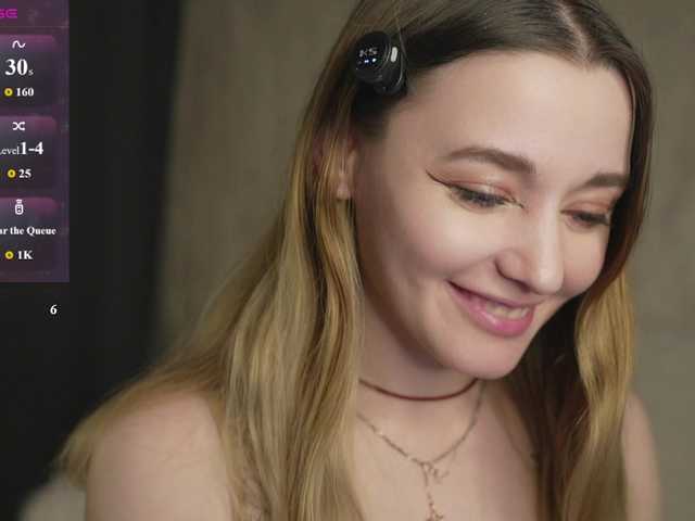 sweetari live cam on BongaCams