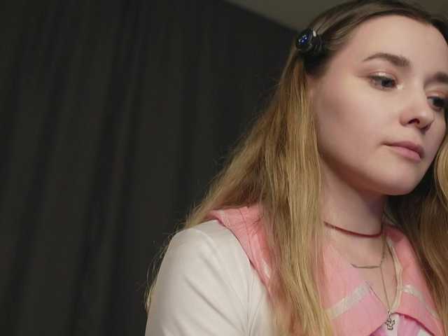 sweetari live cam on BongaCams