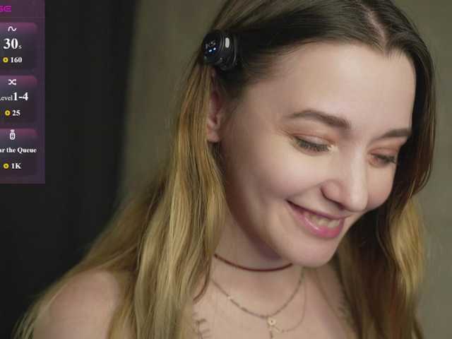 sweetari live cam on BongaCams