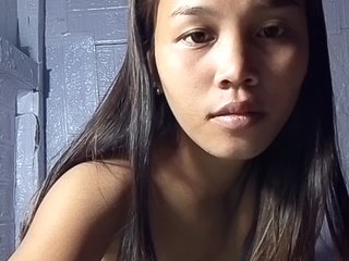 Image capture of Alison-pussy