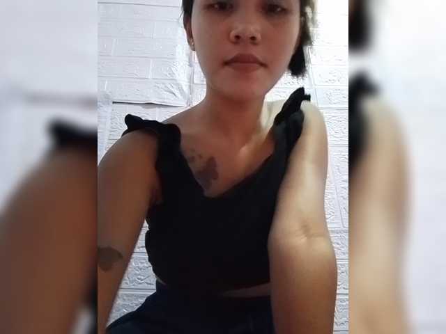 Alison-pussy live cam on BongaCams