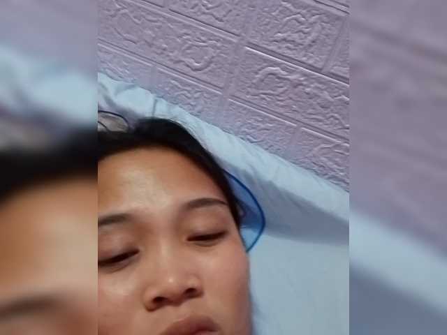Alison-pussy live cam on BongaCams