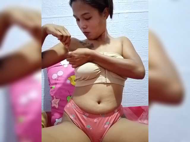 Alison-pussy live cam on BongaCams