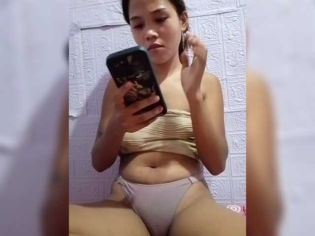 Alison-pussy live cam on BongaCams
