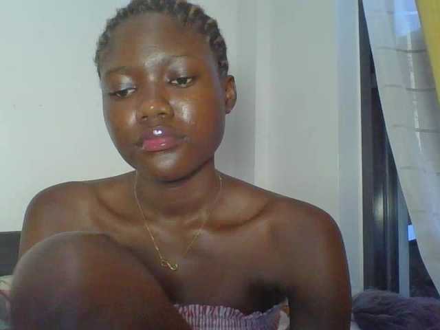 EbonyCandy's BongaCams show and profile