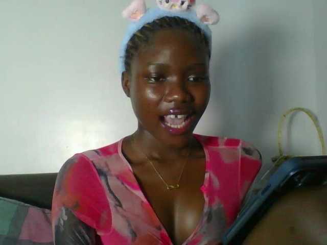 EbonyCandy's BongaCams show and profile