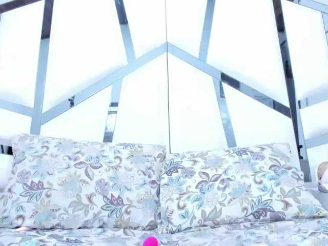 M1aH4rp3r live cam on BongaCams