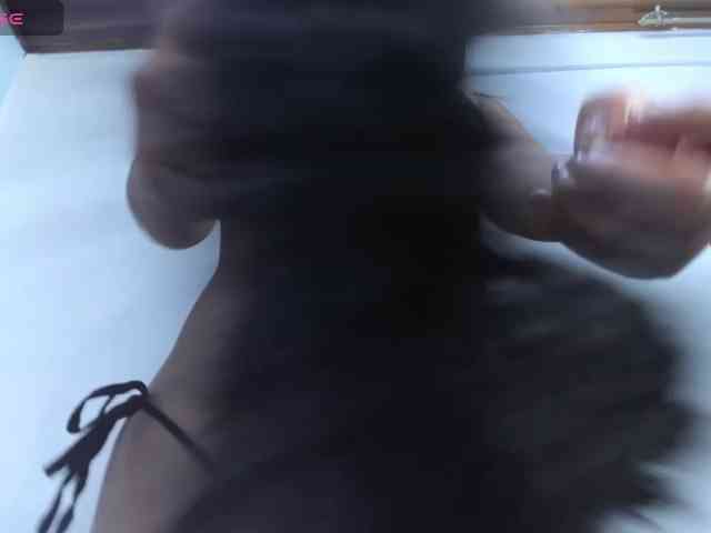 M1aH4rp3r webcam