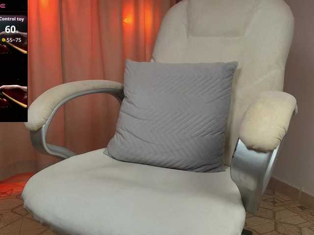 Roma-223 live webcam show