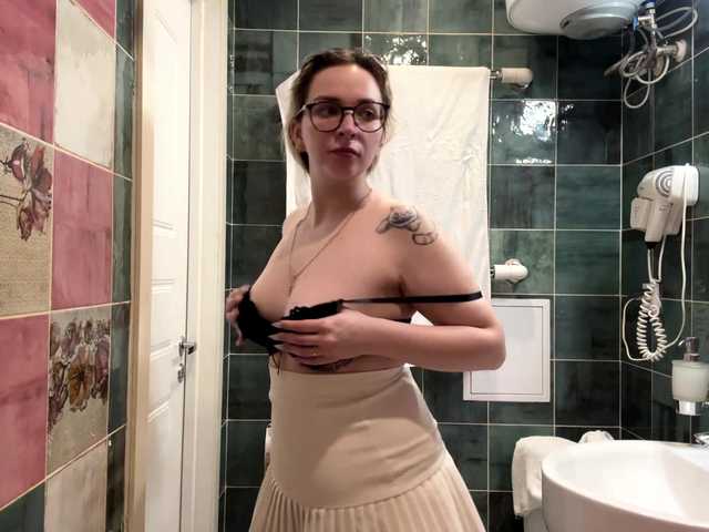 VelvetNightX live cam