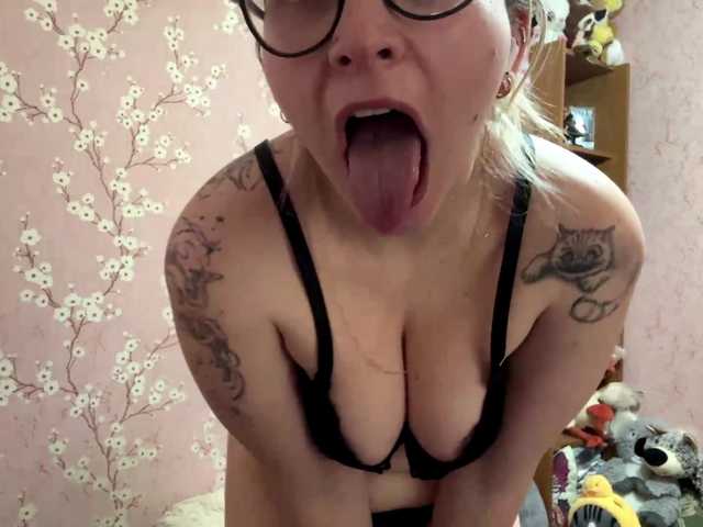 VelvetNightX live cam