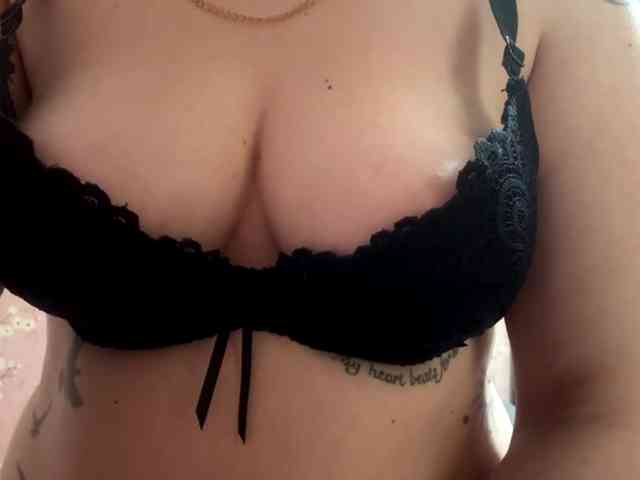 VelvetNightX webcam