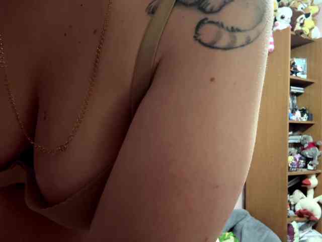 VelvetNightX webcam