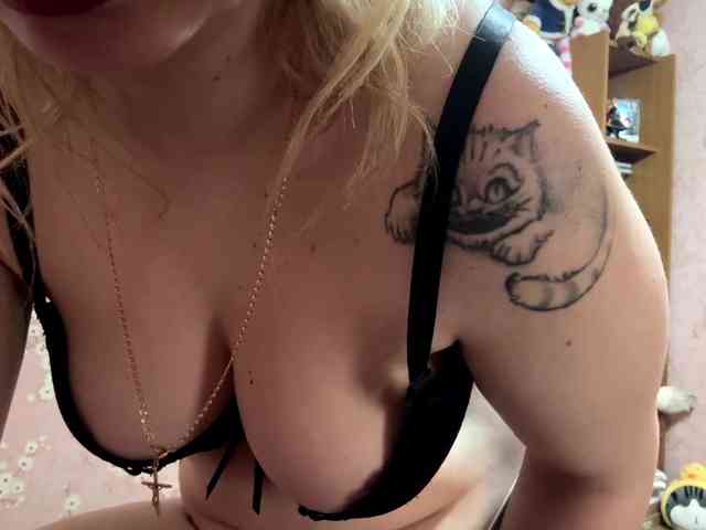 VelvetNightX webcam