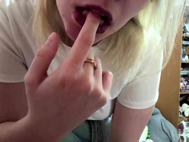 VelvetNightX webcam