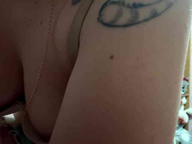 VelvetNightX webcam