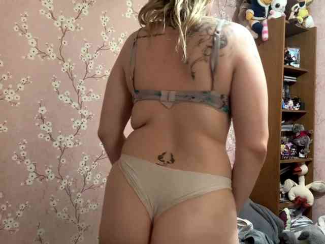 VelvetNightX webcam