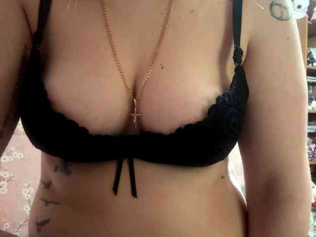 VelvetNightX webcam