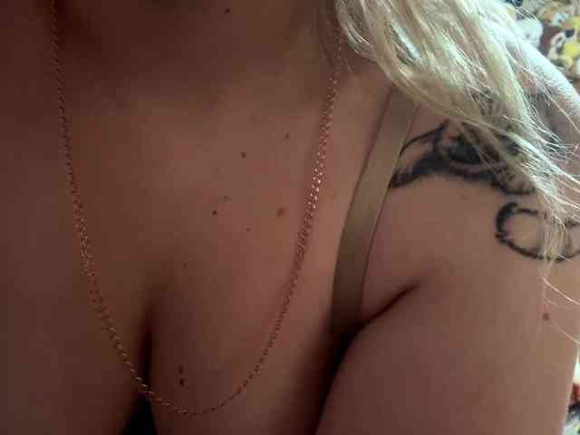 VelvetNightX webcam