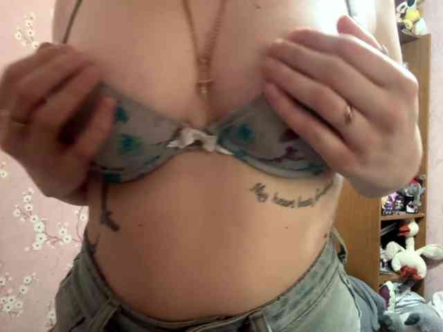 VelvetNightX webcam