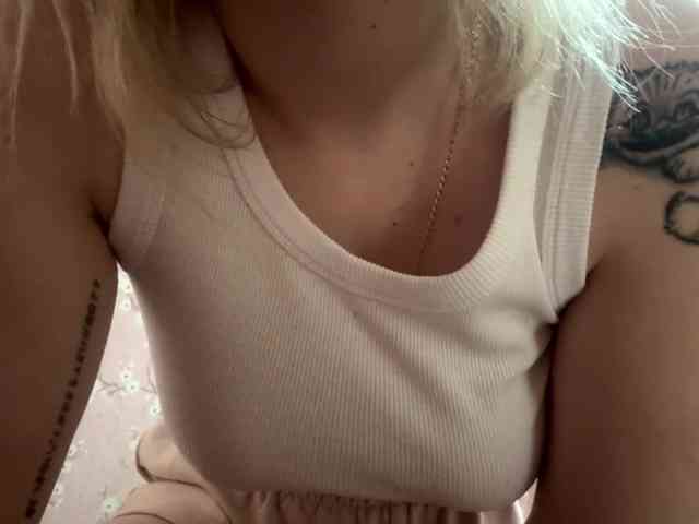 VelvetNightX webcam