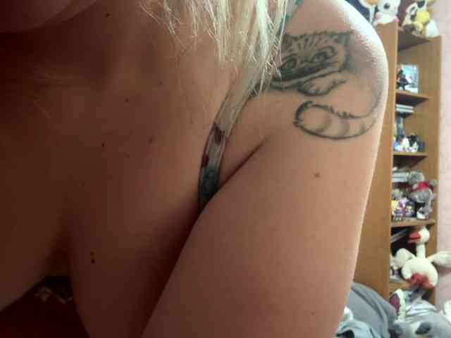 VelvetNightX webcam