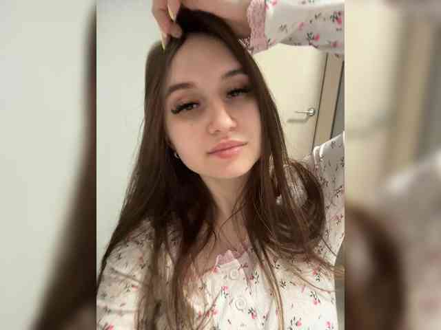 Kira_Beliesss webcam