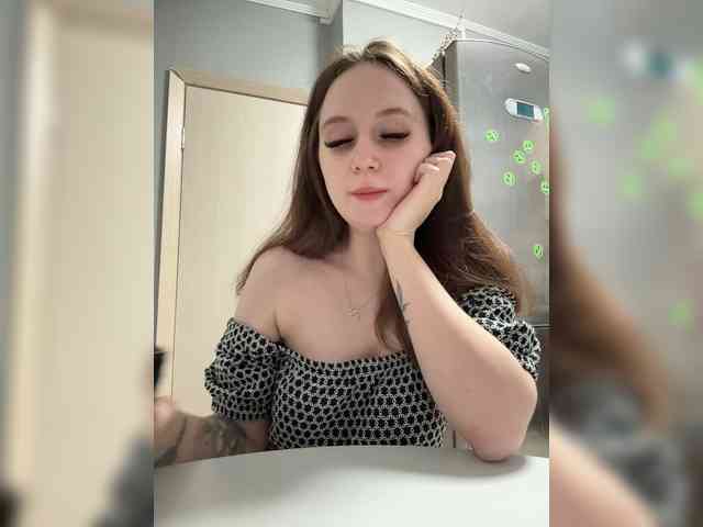 Kira_Beliesss webcam