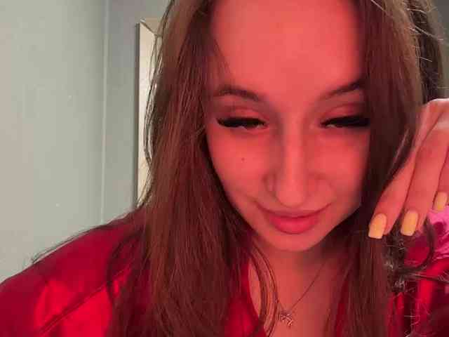 Kira_Beliesss webcam